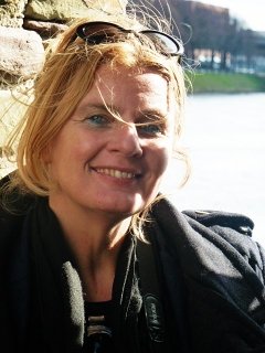 WAAROM DIE HAAST